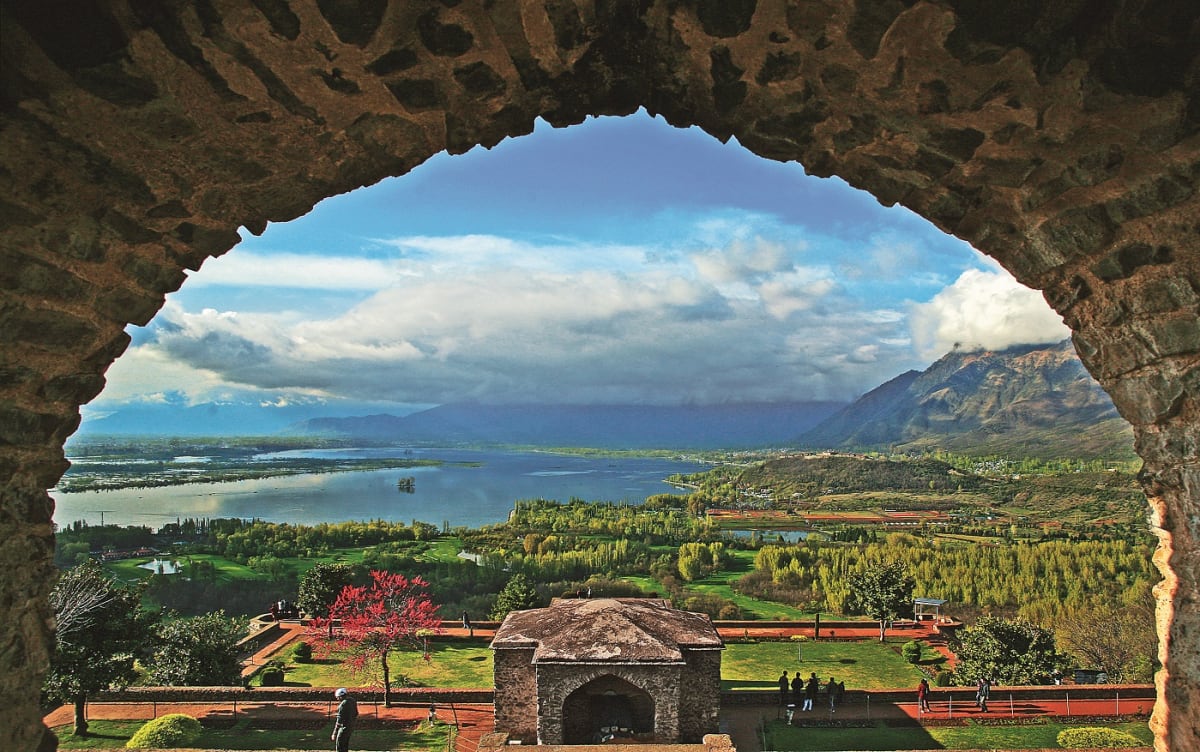 Pari Mahal by JKDAILY PUBLISHING